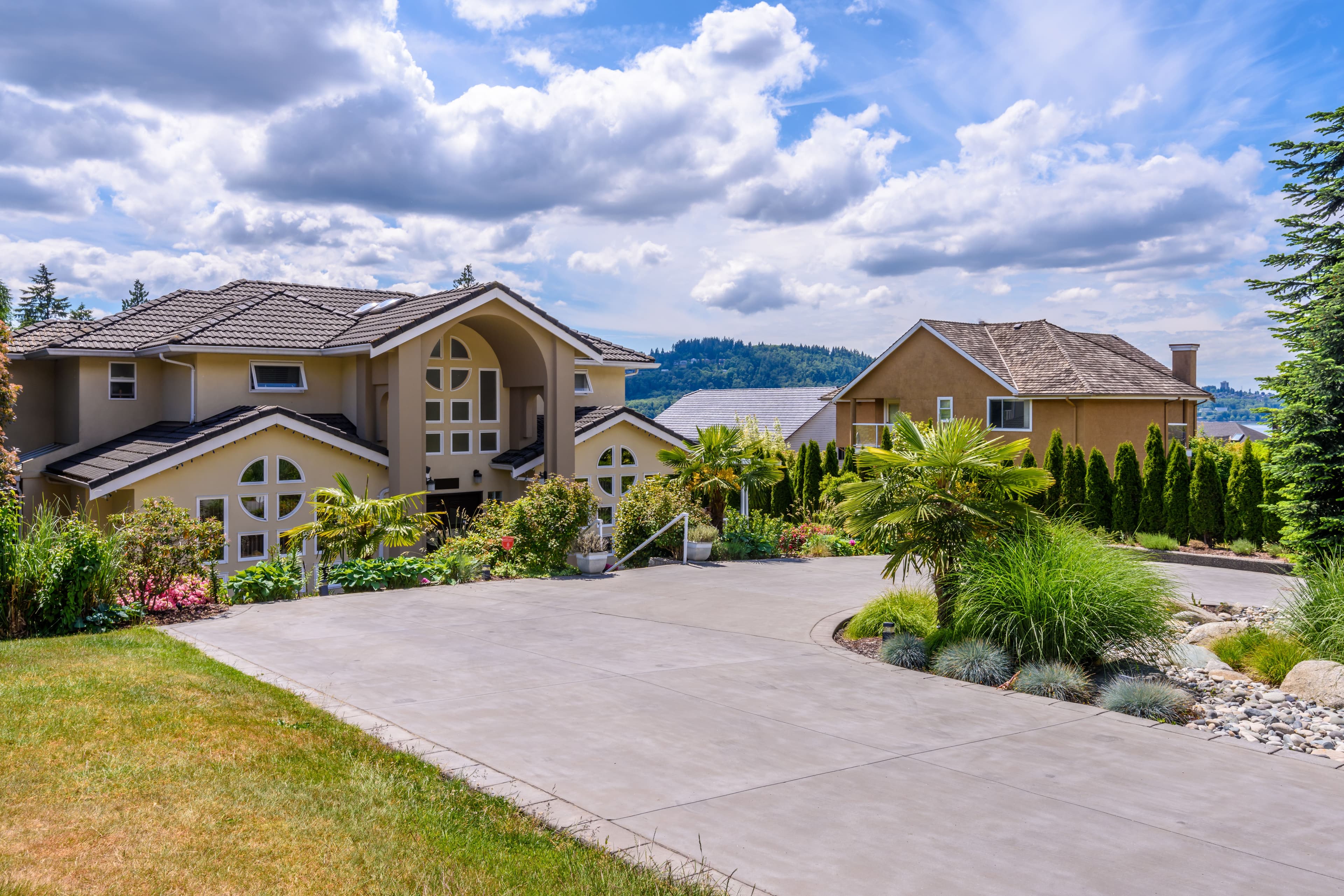 A Perfect Neighborhood. Houses In Suburb At Summer In The North America. Fragment Of A Luxury House