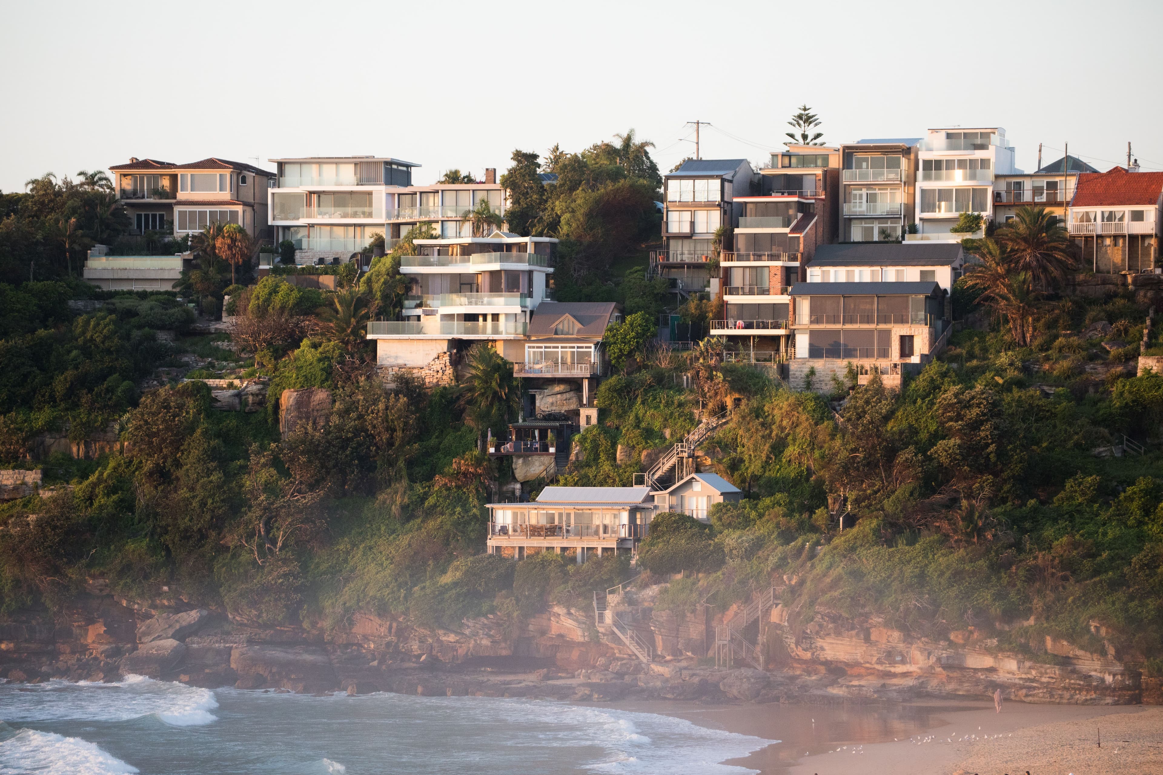 Early morning sunrise at Freshwater Beach
